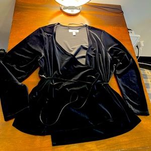 New black Velvet top from Addition elle  size 1x
